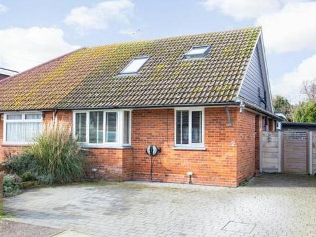 House for sale in Upton, Acol