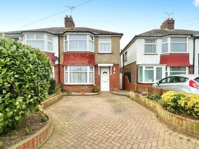 House for sale in Acol, Kent
