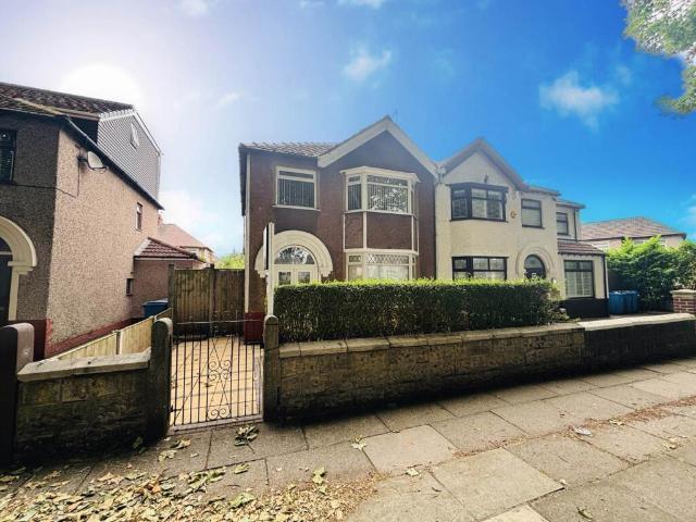 Semi Detached House for sale in Mossley Hill