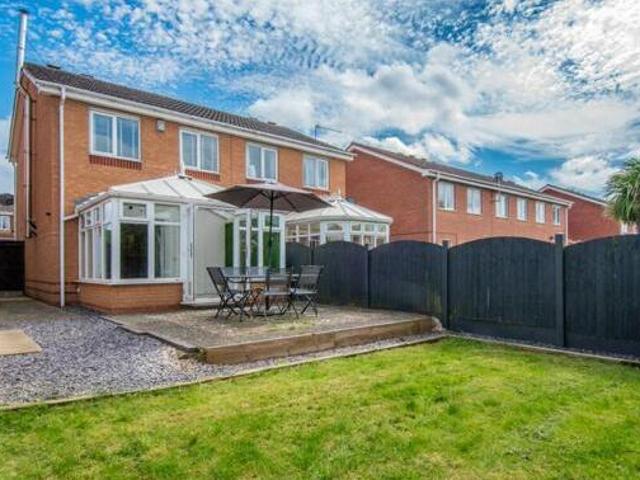 House for sale in Catshill, Bromsgrove
