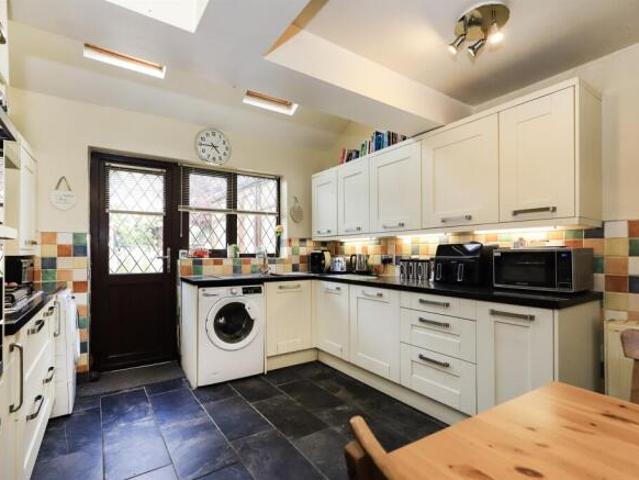 Farm for sale in Aldersley, Stockwell End