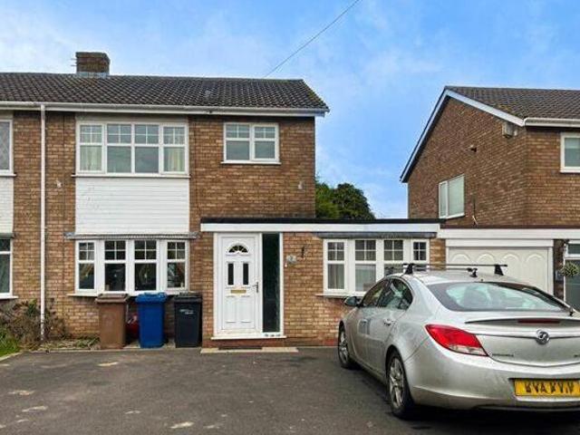 House for sale in Chase Terrace, Lichfield