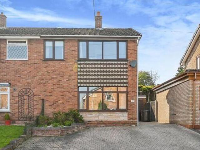House for sale in Chase Terrace, Lichfield