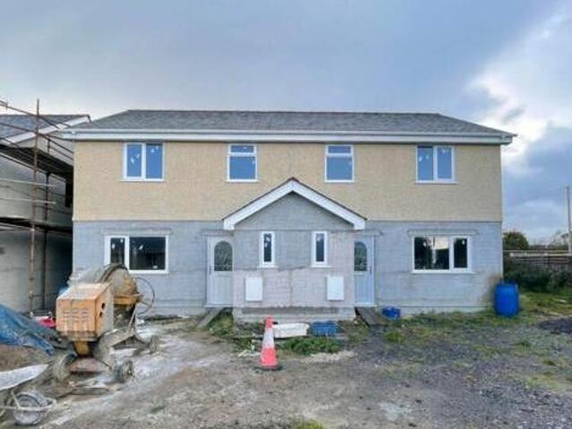 House for sale in Caernarfon, Wales
