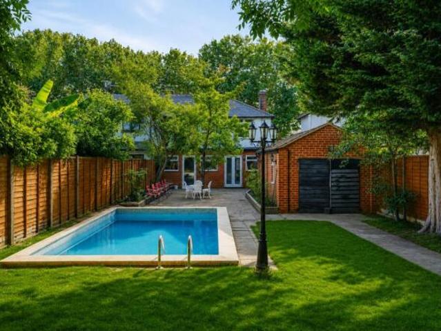 Farm for sale in Greater London