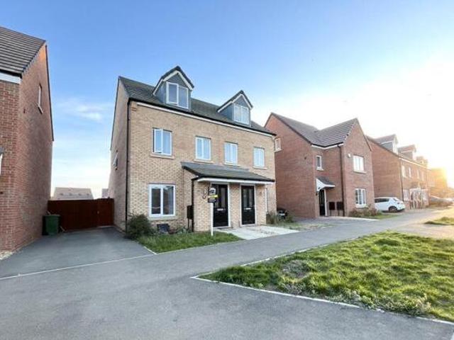 House for sale in Hampton Green, Cambridgeshire