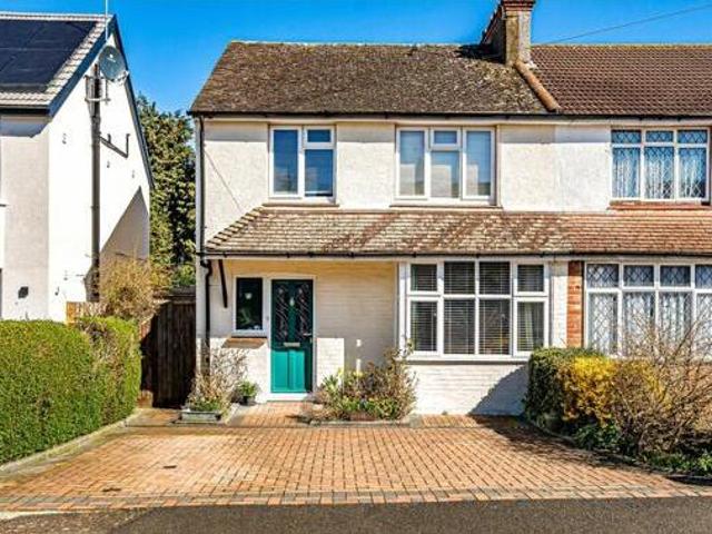 House for sale in Hillview, Surrey