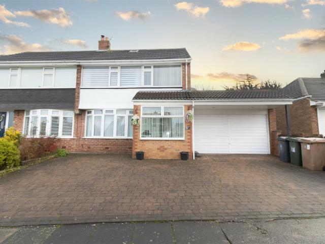 Semi Detached House for sale in Wideopen