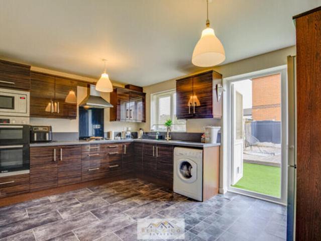 Farm for sale in Kiveton Park, South Yorkshire