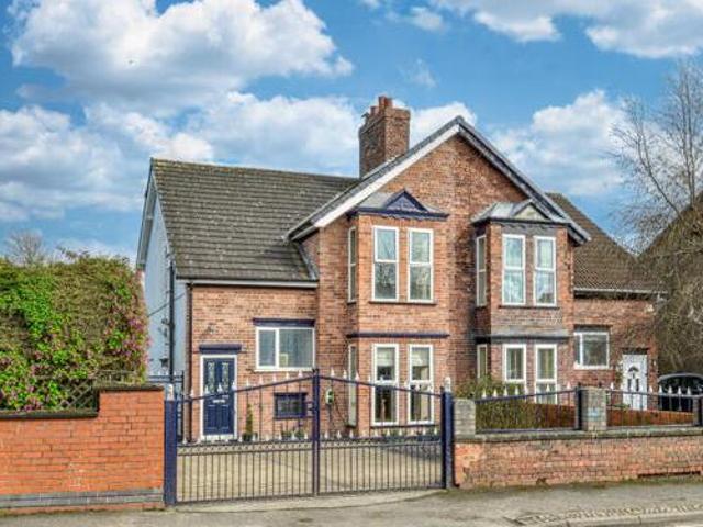 House for sale in Chesterfield, East Midlands