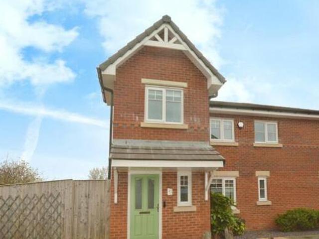 House for sale in Chesterfield, East Midlands