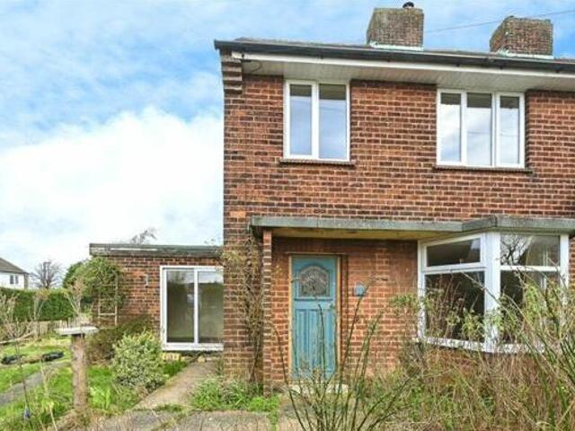 House for sale in Loundsley Green, East Midlands