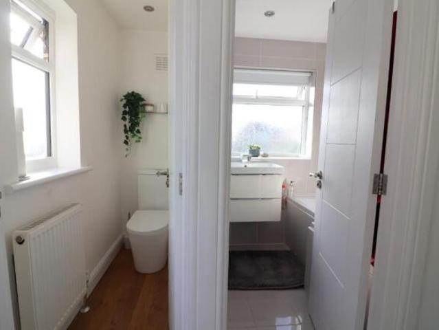 Farm for sale in Sundon Park, Luton