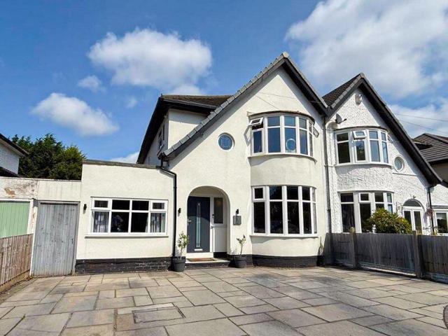 Farm for sale in Liverpool