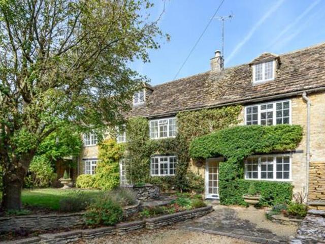 House for sale in Chesterton, Cotswold