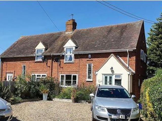 House for sale in Dale Hill, Essex