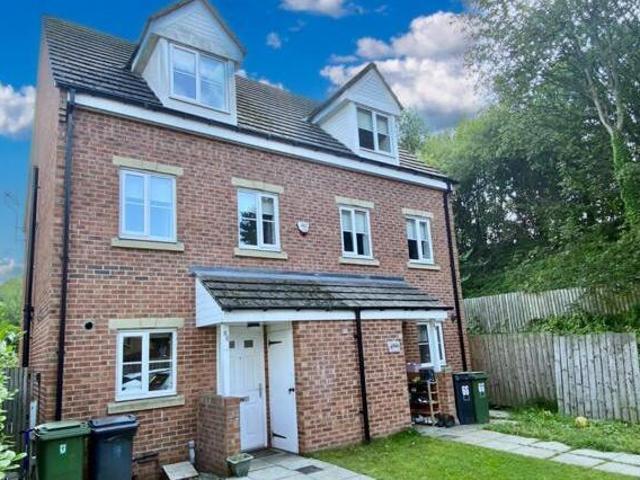 House for sale in Cleckheaton, West Yorkshire