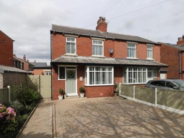House for sale in Spen, Cleckheaton