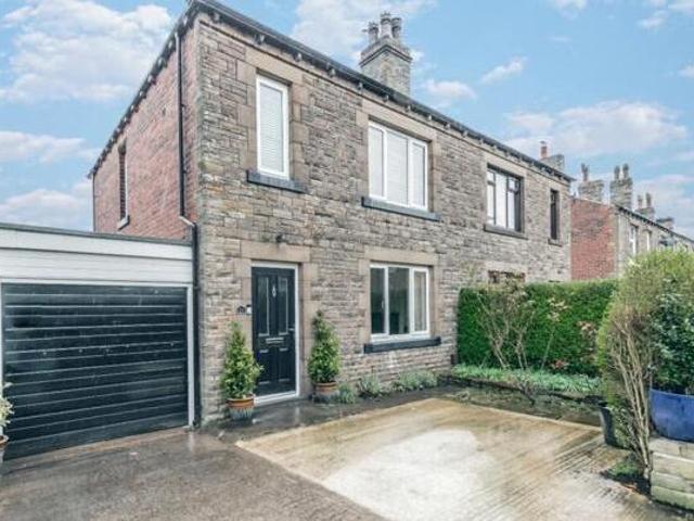 House for sale in Spen, Cleckheaton
