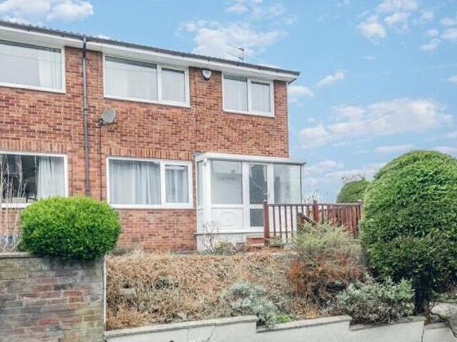 House for sale in Cleckheaton, West Yorkshire