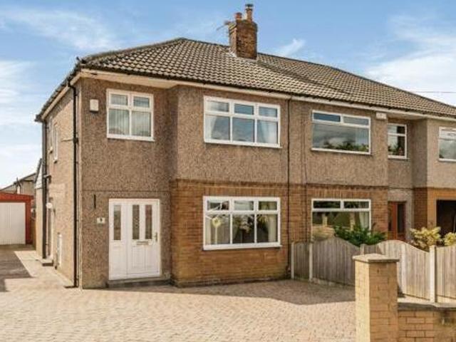 House for sale in Cleckheaton, West Yorkshire