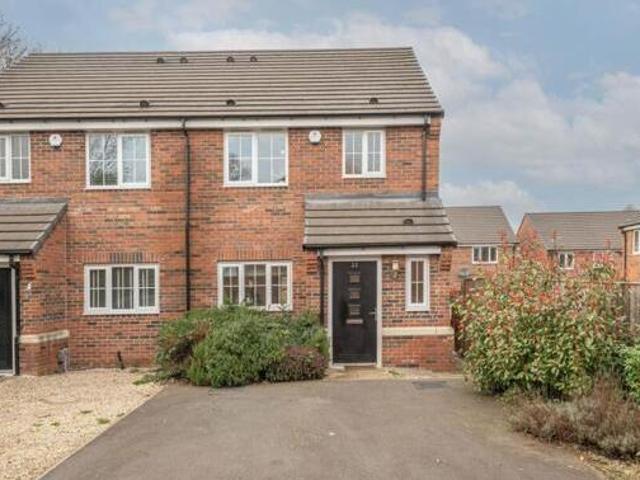House for sale in Cleckheaton, West Yorkshire