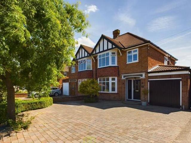 House for sale in Cleethorpes, North East Lincolnshire