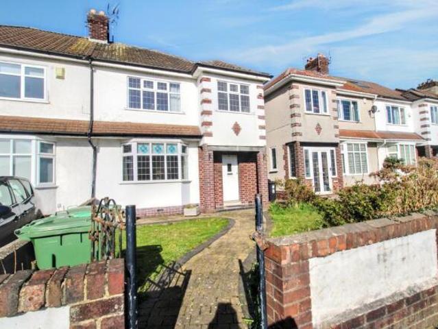 Farm for sale in Horfield, Feckenham
