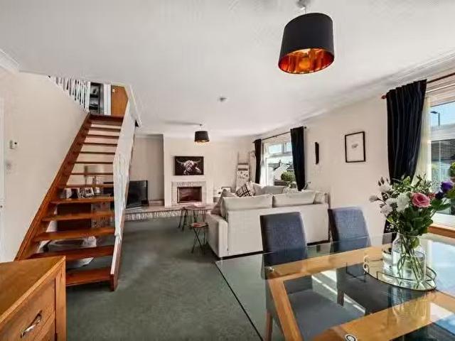 House for sale in Bonnyton