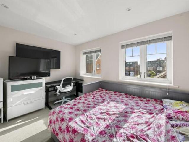 Farm for sale in Uxbridge, Greater London