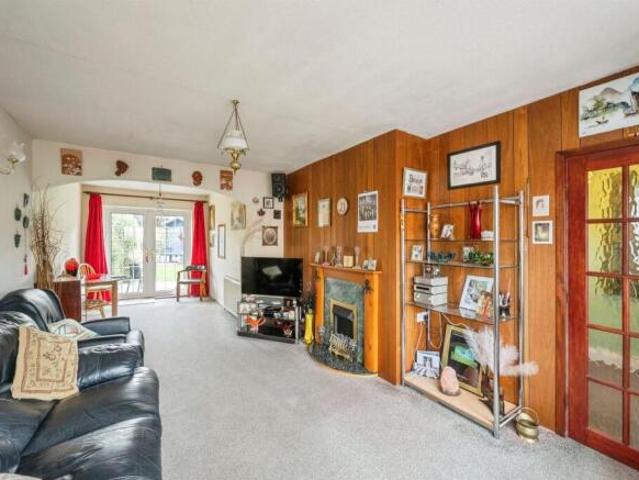 Farm for sale in Scawsby, South Yorkshire