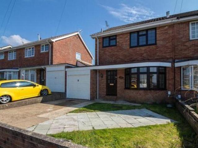 House for sale in Spring Vale, Hampshire