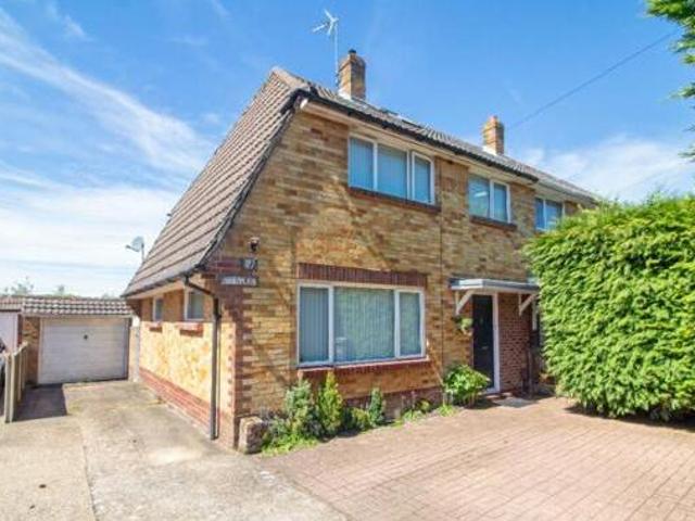 House for sale in Spring Vale, Hampshire