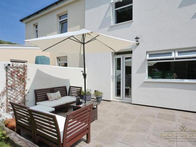 Farm for sale in Follaton, Strode
