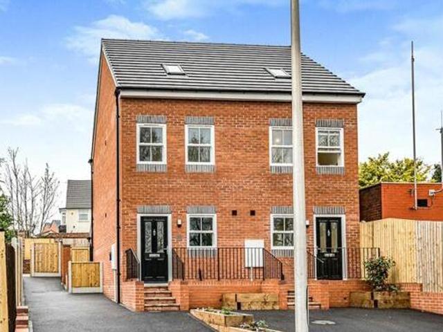 House for sale in Halesowen, West Midlands