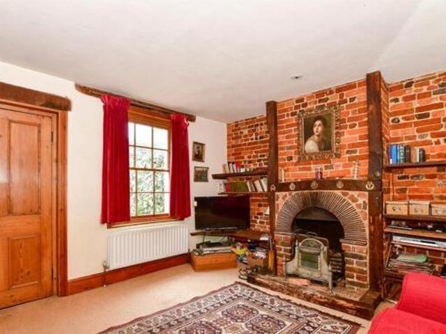 House for sale in Fole, Surrey