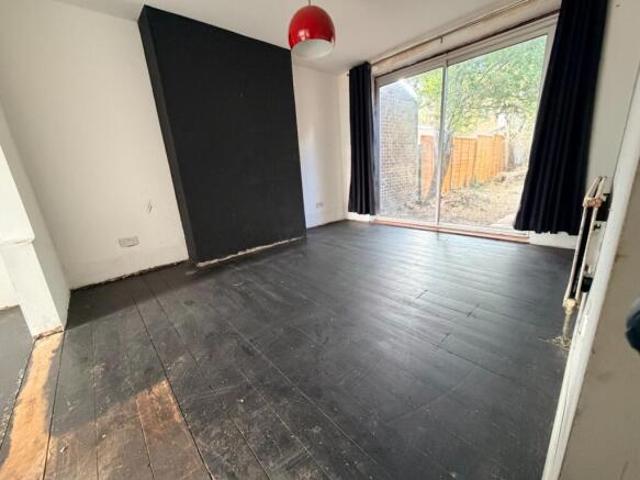 Farm for sale in Spring Park, Luton