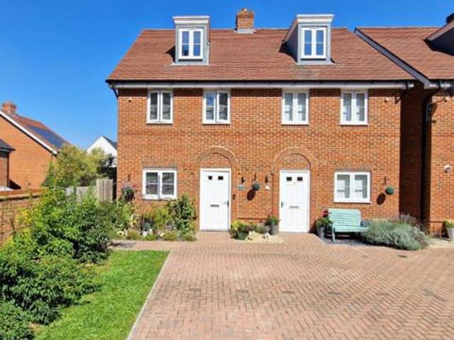 House for sale in Crowthorne