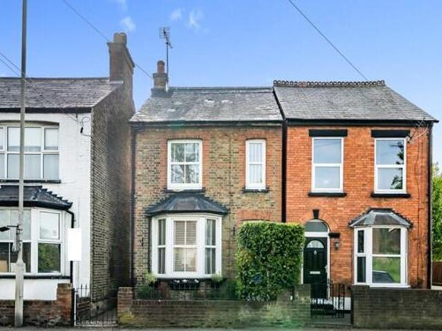 House for sale in Batchworth, Hertfordshire