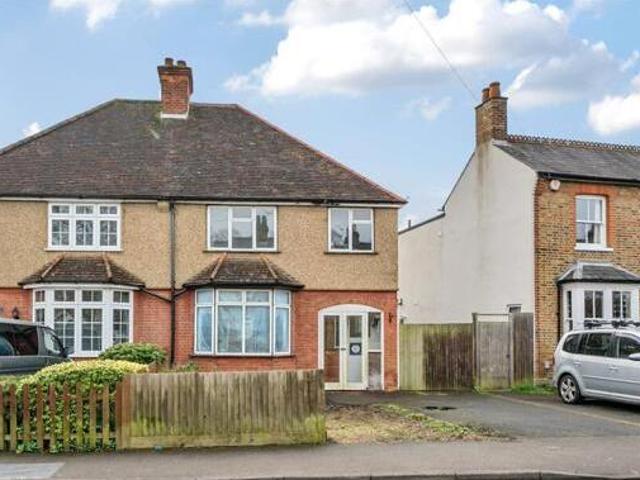 House for sale in Batchworth, Hertfordshire
