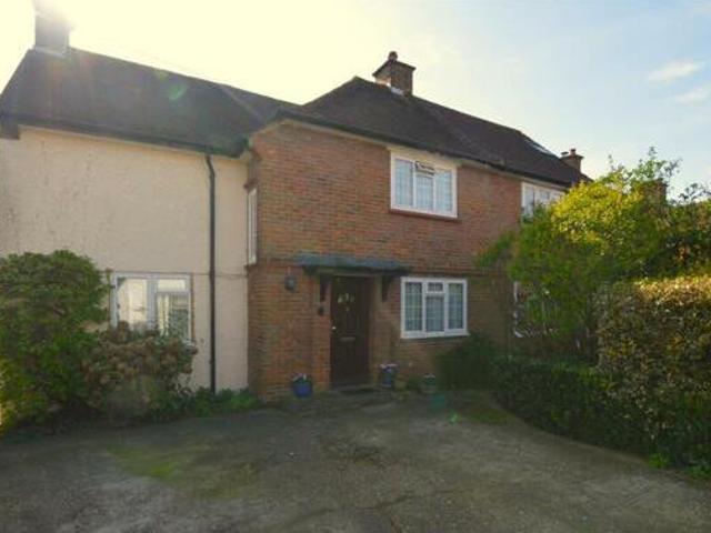 House for sale in Batchworth, Hertfordshire