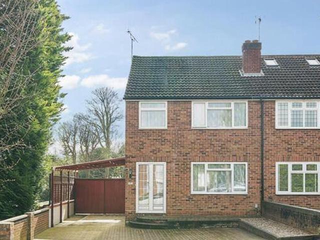 House for sale in Batchworth, Hertfordshire