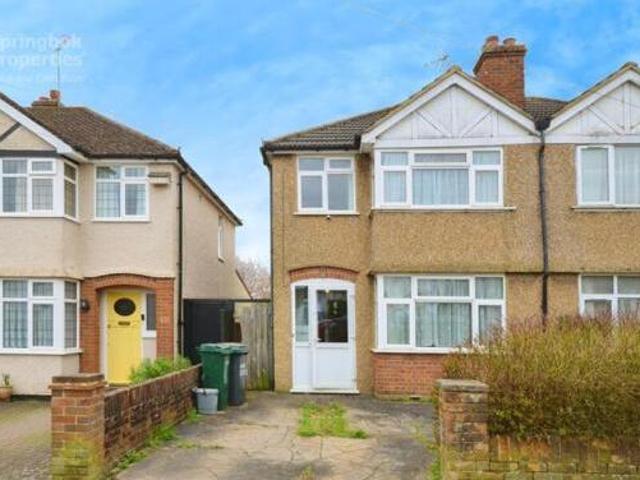 House for sale in Batchworth, Hertfordshire