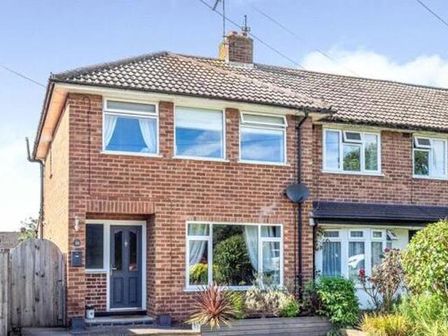 House for sale in Green Close, Warwickshire