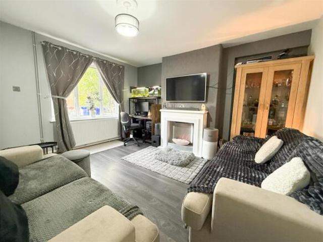 Farm for sale in Norton-Le-Moors, Stoke-on-Trent