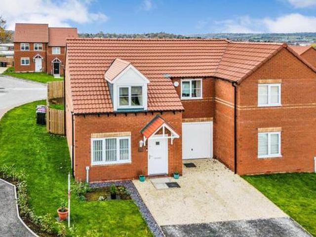 House for sale in Dalton, South Yorkshire