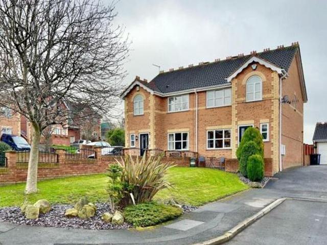 House for sale in Darfield, South Yorkshire