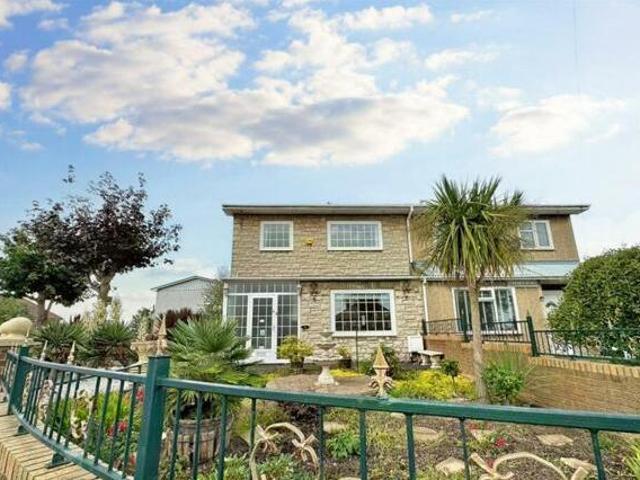House for sale in Darfield, South Yorkshire