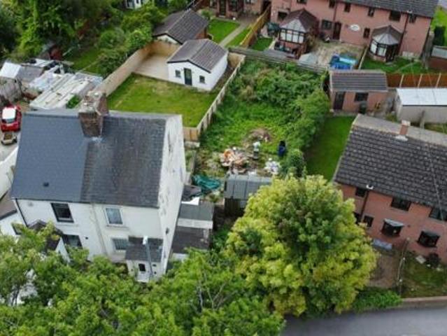 House for sale in Darfield, South Yorkshire