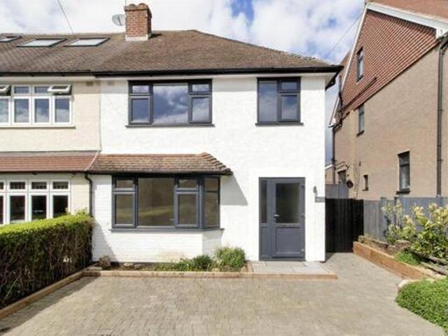 House for sale in Swanscombe and Greenhithe, Monks Orchard